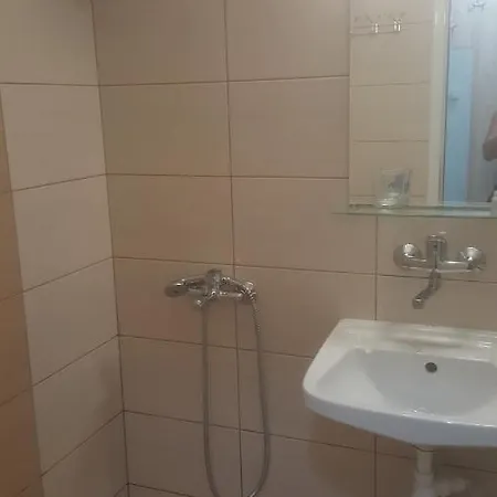 Hostel ホステル *